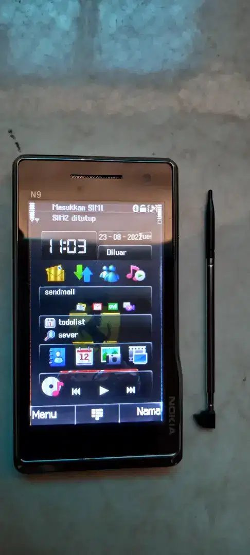 Hp Nokia N9 batangan langka Normal + stik pen