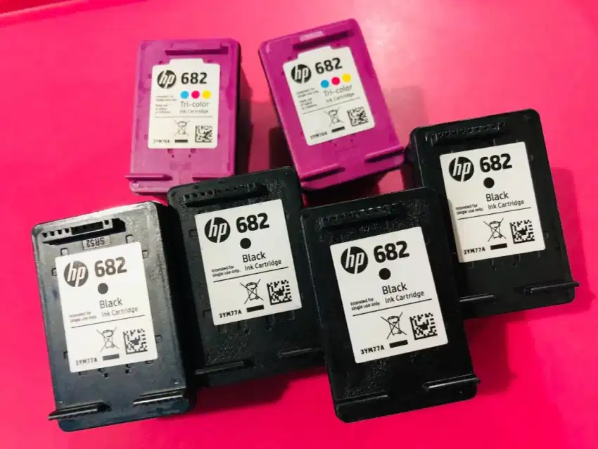 Di cari tinta cartridge hp 682 hp 680 hp 678 hp 802 hp 704 kosongan