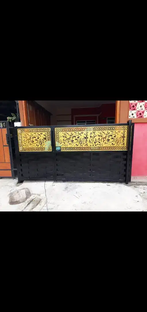 Pintu dorong laser kating.
