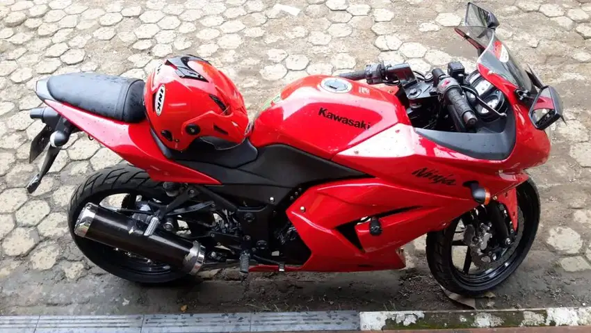 Jual cepat Motor Kawasaki ninja 250