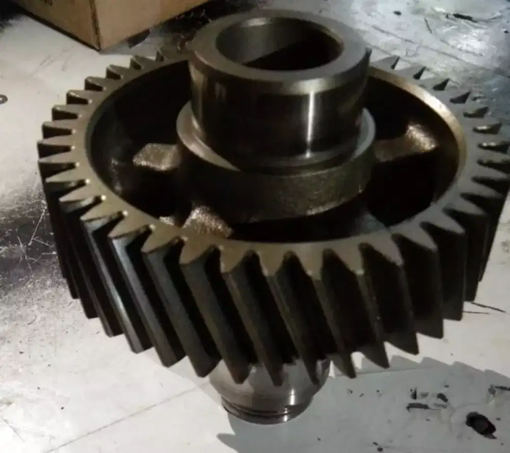 Driven gear mesin tempel suzuki outboard 200pk 4 tak