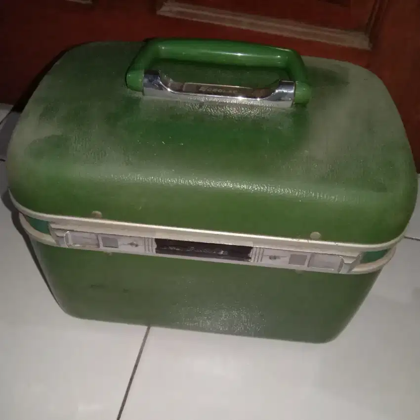 DIJUAL KOPER MAKE UP