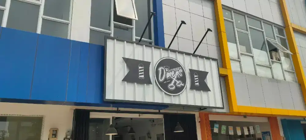 Billboard papan iklan reklame plang barbershop cafe d'mens industrial