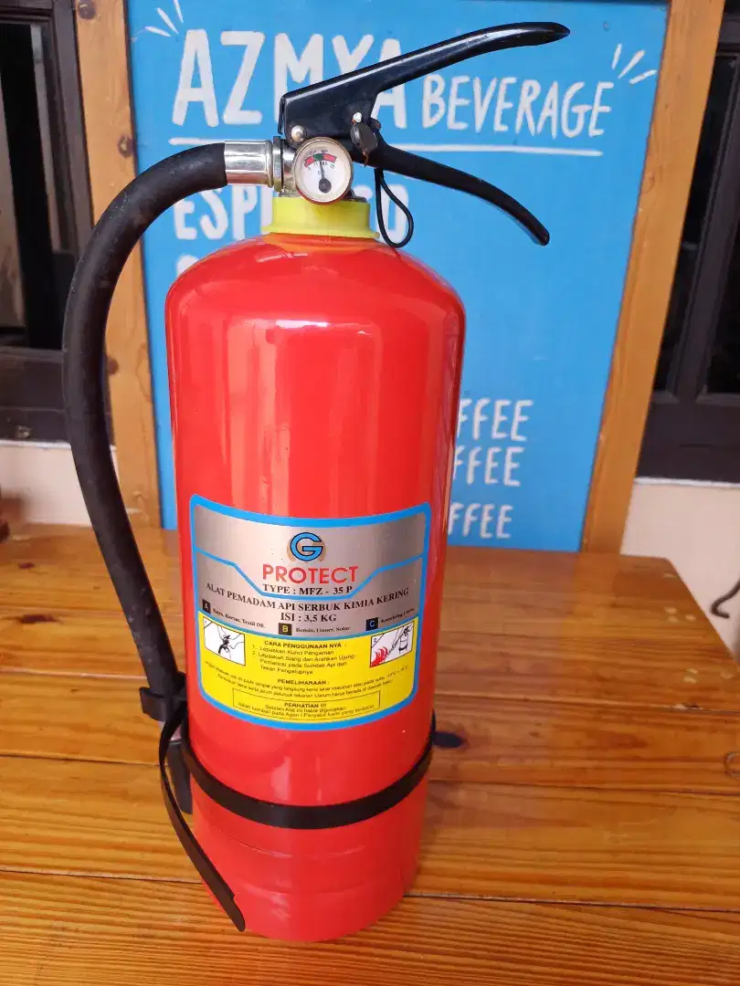 Fire extinguisher (baru blum dipakai)