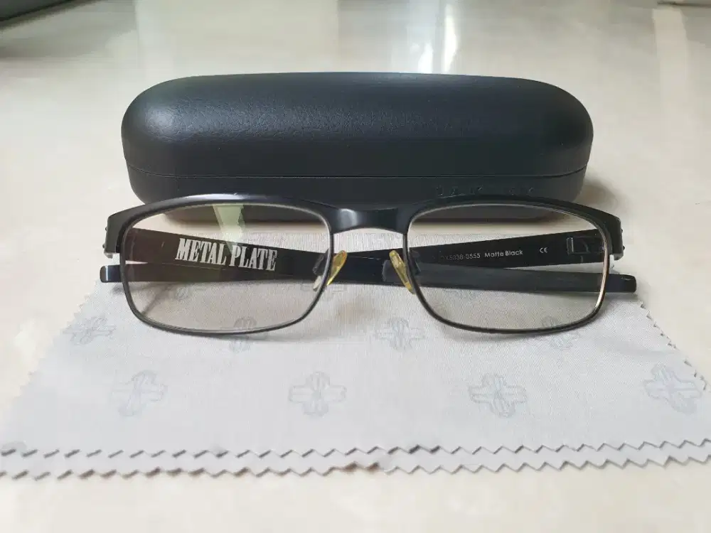 Kacamata OAKLEY OX5038-0555 Metal Plate