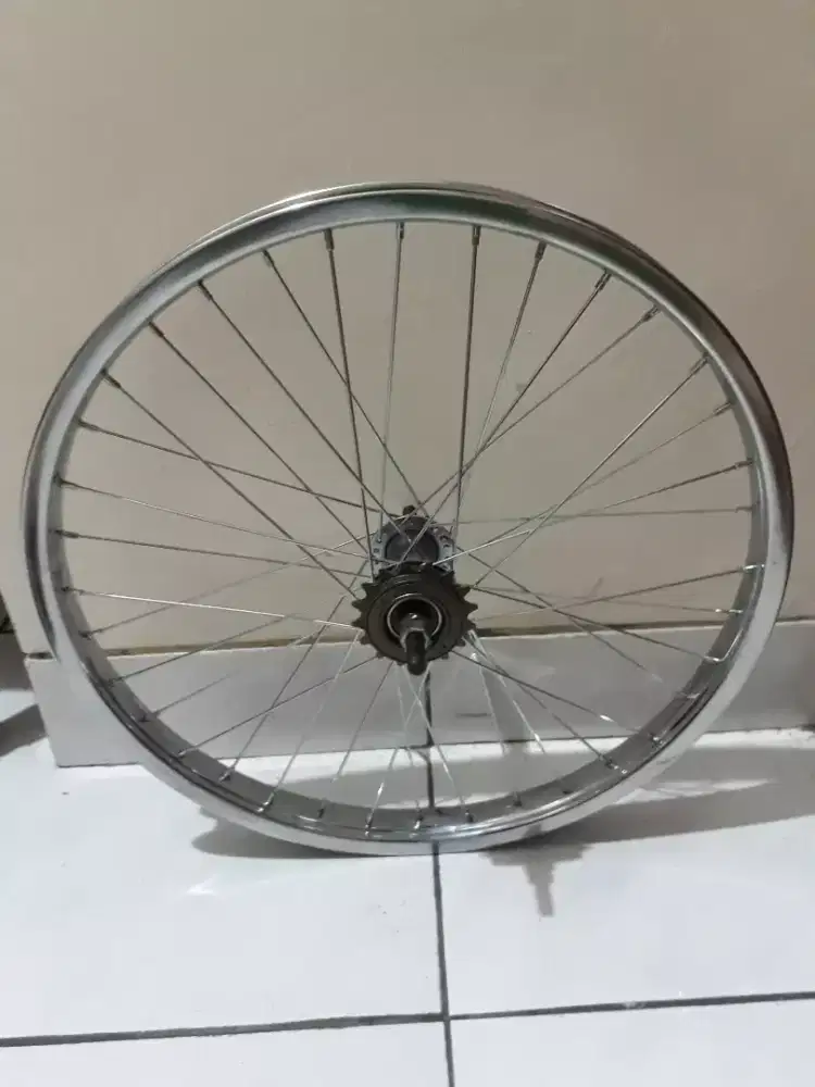 Pelek steel 20 , free wheel 16 T.china.