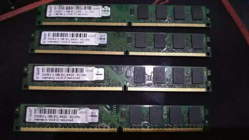 4 keping RAM PC V-Gen DDR2 PC-6400 2GB 800Mhz
