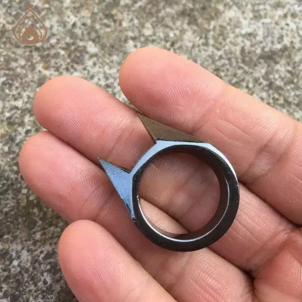 PUKULAN PENGHANCUR // CINCIN