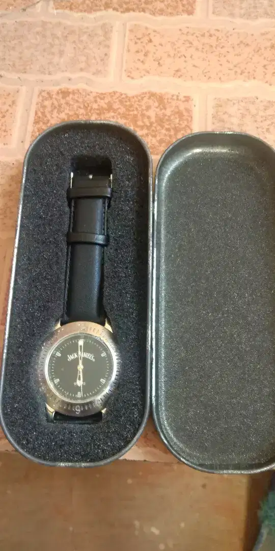 Jam tangan JACK DANIELS edisi terbatas
