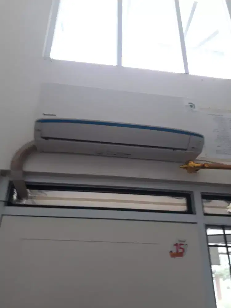 AC PANASONIC Biru 1 pk dingin joss R32... masih terpasang ...serpong