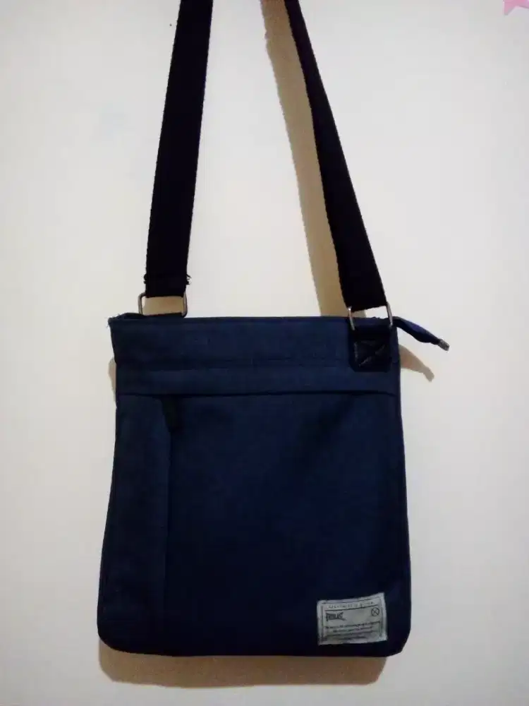 Tas Everlast, Slingbag