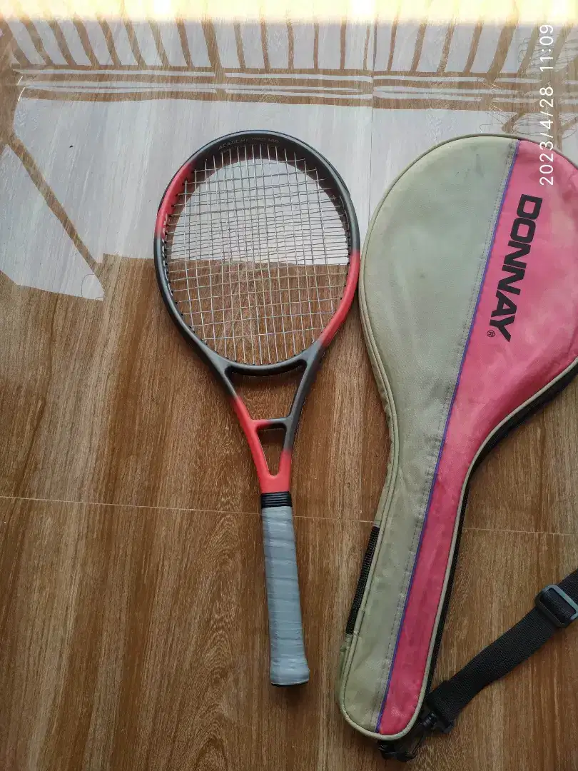 Raket tenis donnay