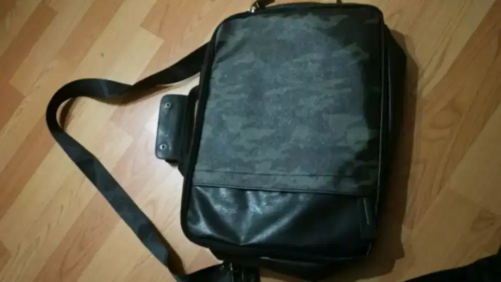 Tas Taiwan, tas laptop, tas kuliah, bisa jadi ransel, dwifungsi