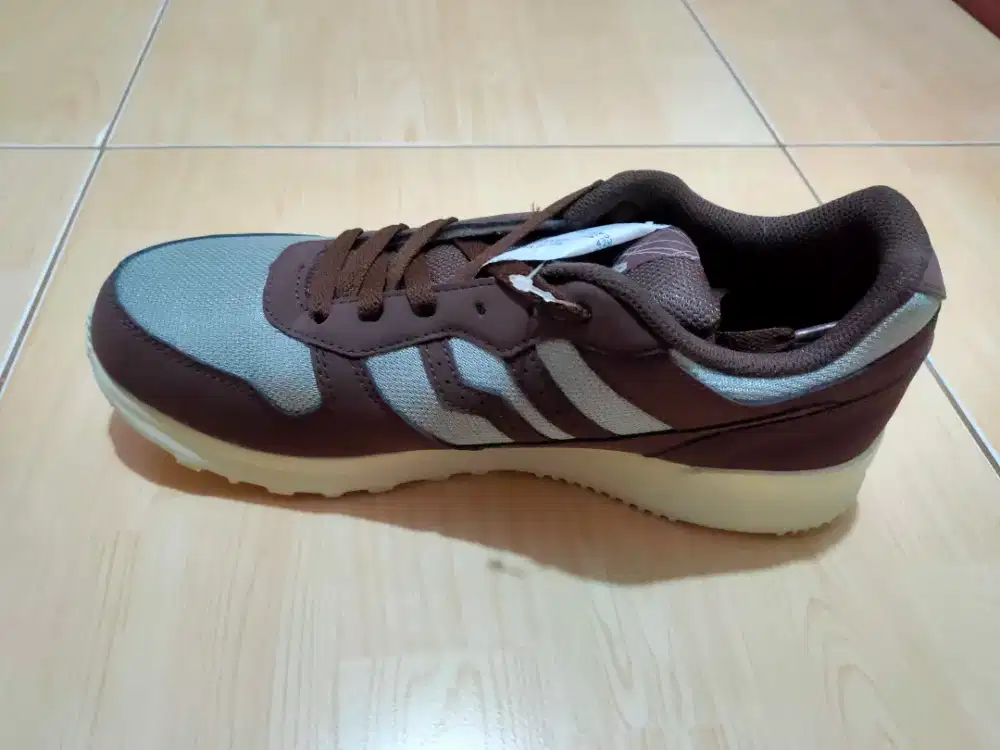 Sepatu Piero Jogger