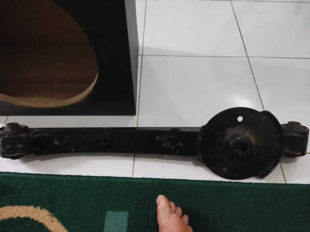 Apar apar avanza sebelah kiri