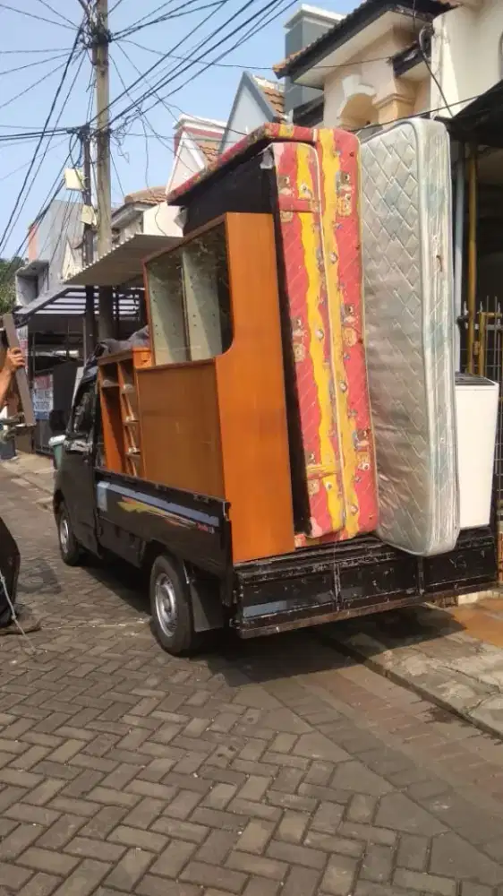 Jasa sewa pickup losbak untuk pindahan kontrakan