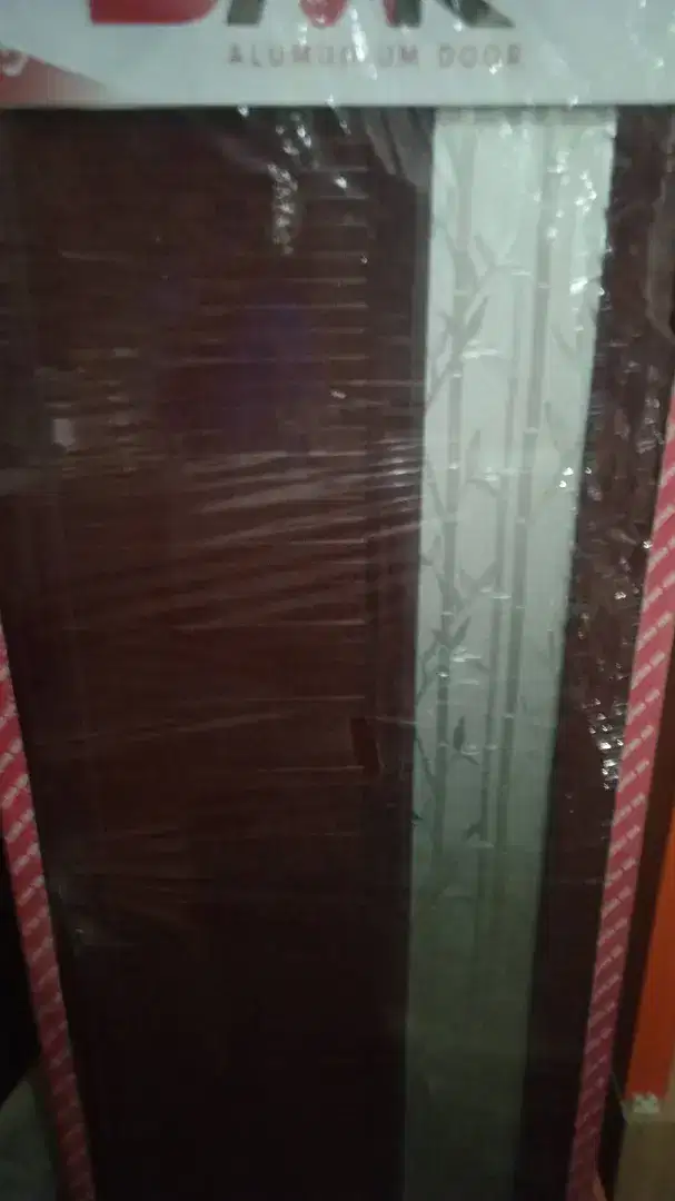 Pintu aluminum kaca minimalis