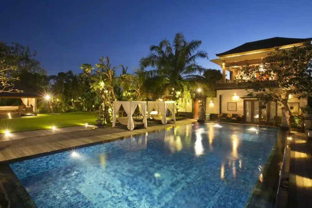 DI JUAL VILLA MEWAH DI SEKAR TUNJUNG , DENPASAR , VIEW SAWAH & SUNGAI