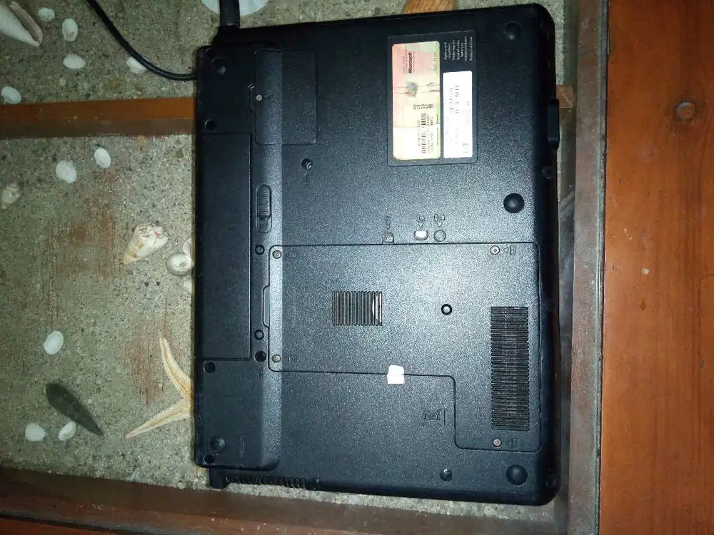 Laptop compac presario cq20 murmer bisa TT dan BT