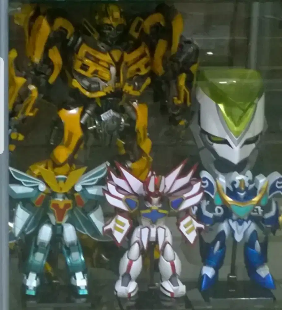 Mainan naruto, robot transformers, gundam