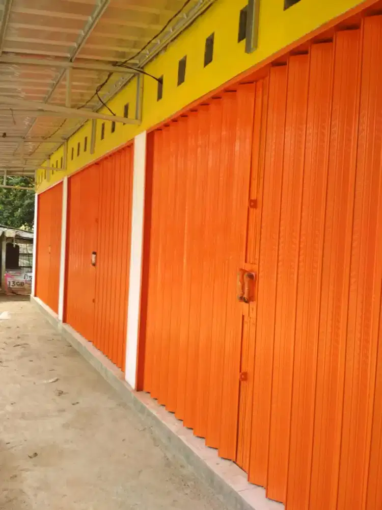 Folding gate dan rolling door