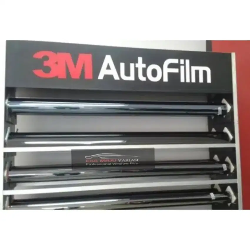 Kaca film 3M black beauty.