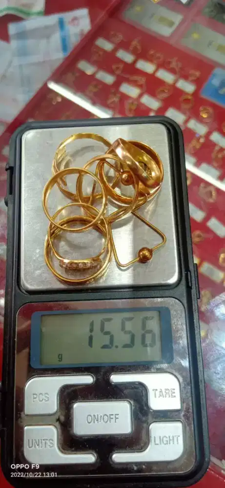 Terima emas dan berlian tanpa surat dengan harga tinggi
