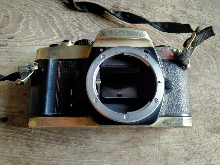 Kemera analog nikon fm10 body aja