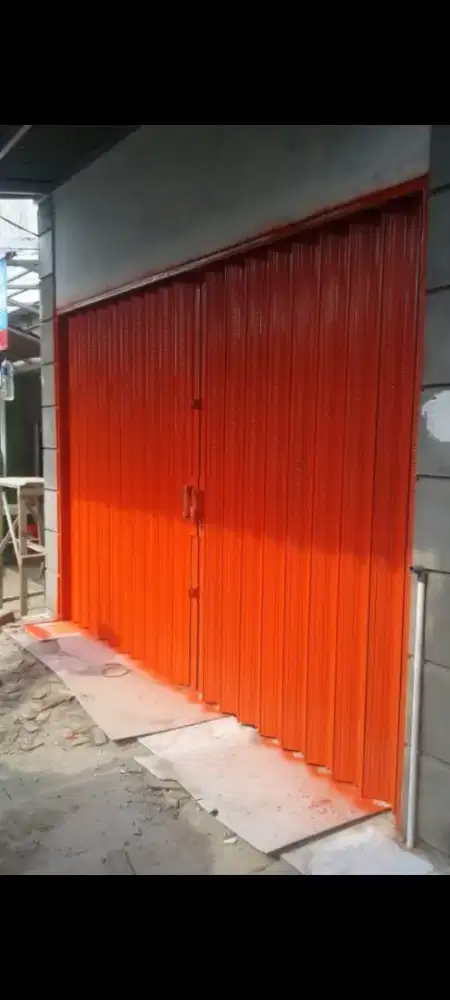 Folding gate dan rolling door