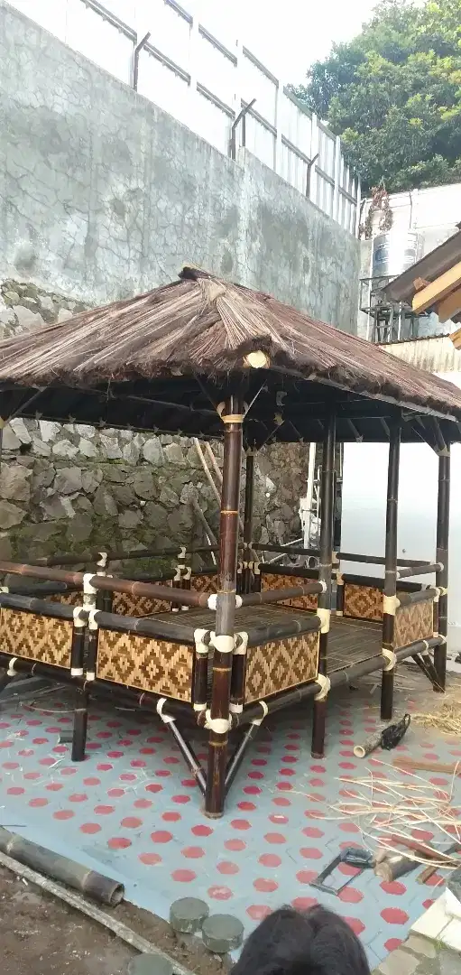 Gazebo bambu hitam atap ijuk ukuran 2x3 harga satuan unit 9jt
