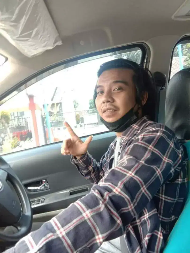 Saya mencari pekerjaan supir/supir pribadi