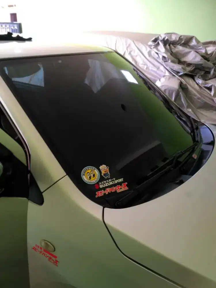 KACA FILM MOBIL DAN JENDELA RUMAH ATAU GEDUNG