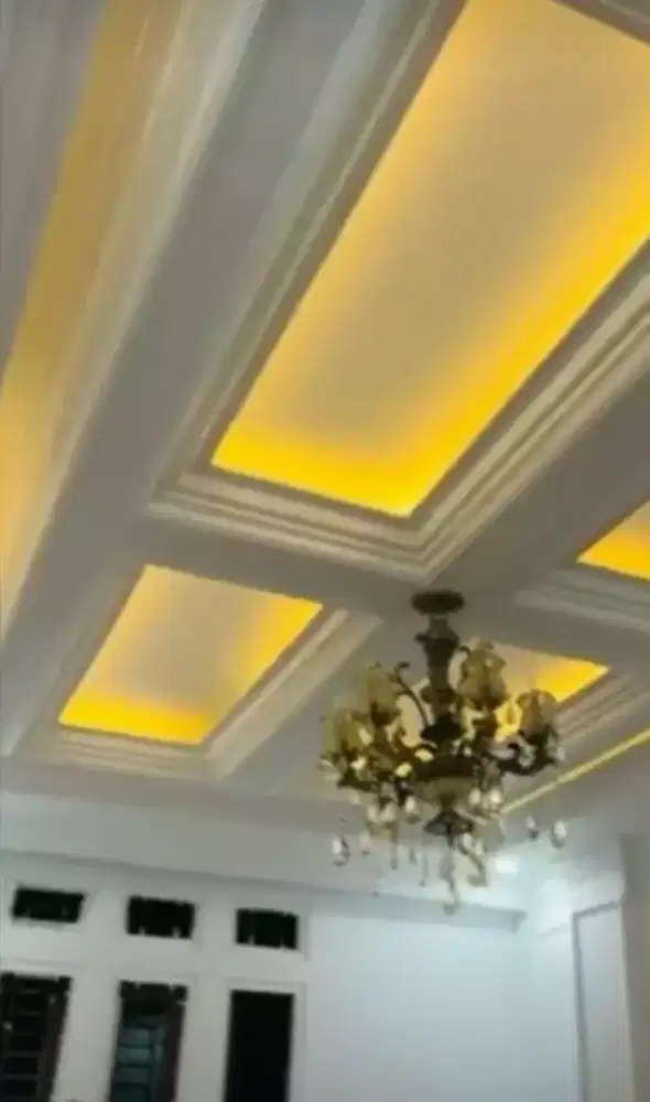 Plafon dan lis gipsum minimalis