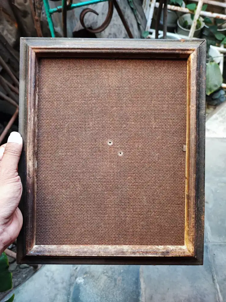 Frame Photo Antik Bahan Seng