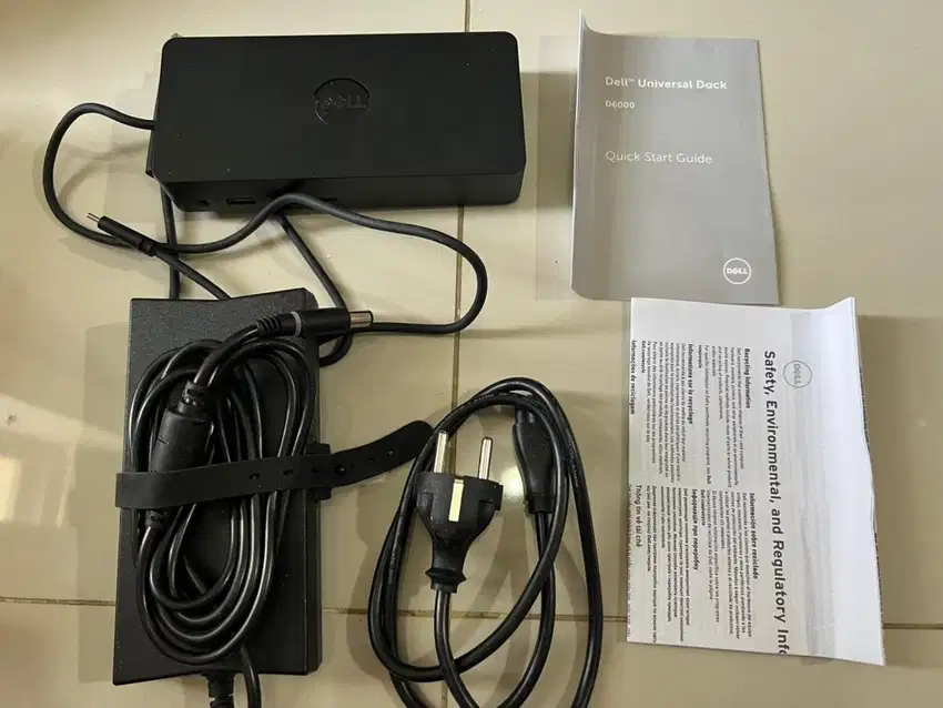 DELL D6000 Universal Docking Support Three 4K or Single 5K