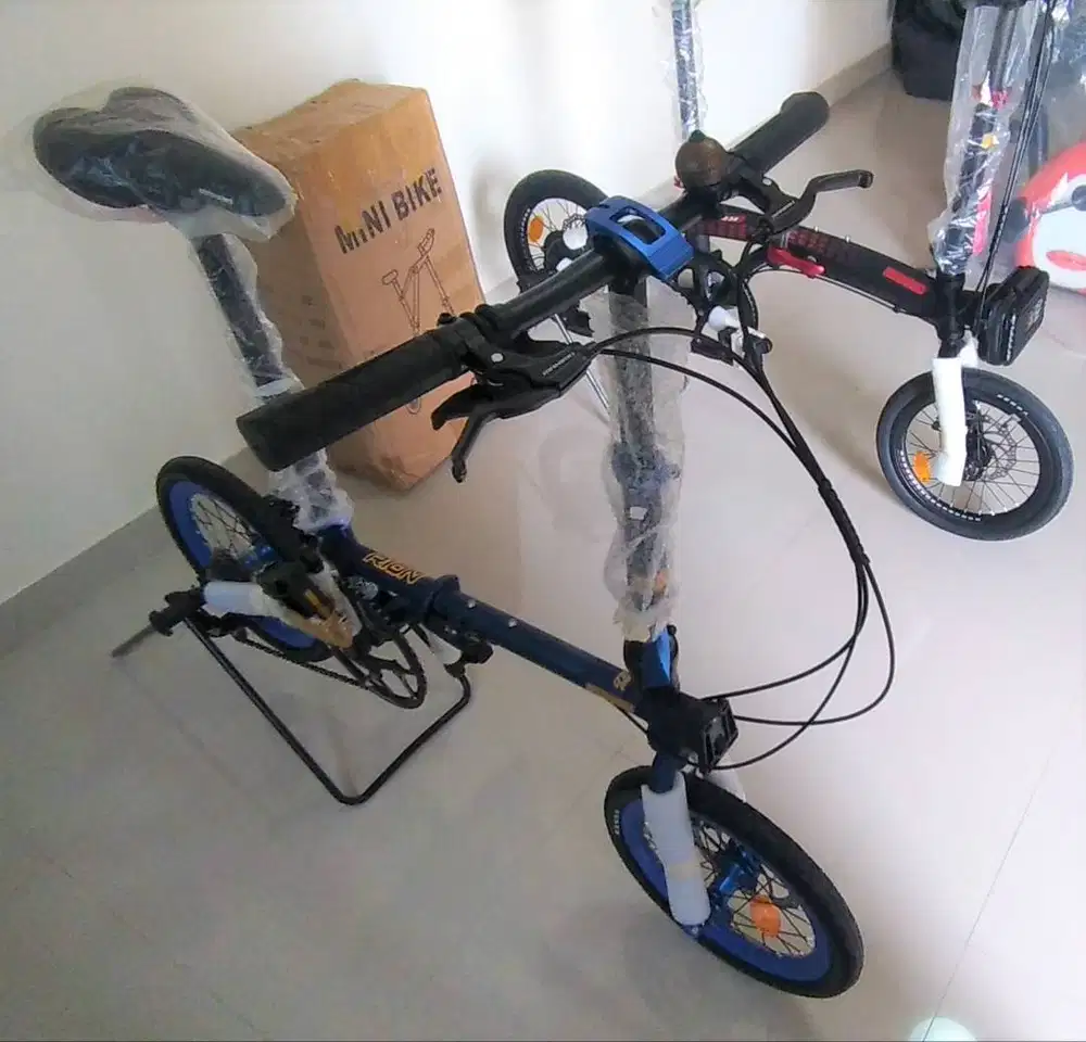 SEPEDA LIPAT MINI MAXIMO PIEGARE 16’ HARGA 2 UNIT