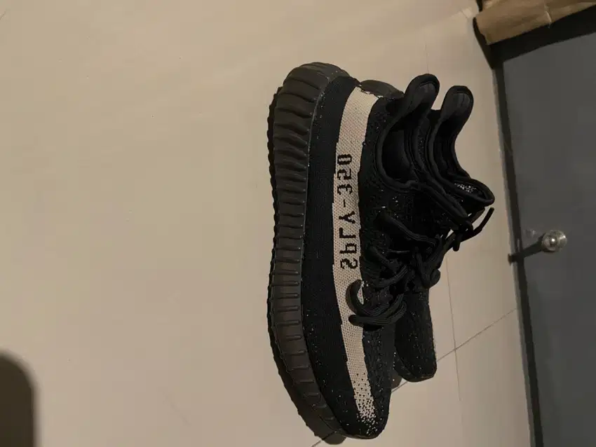 Yeezy 350 v2 oreo original