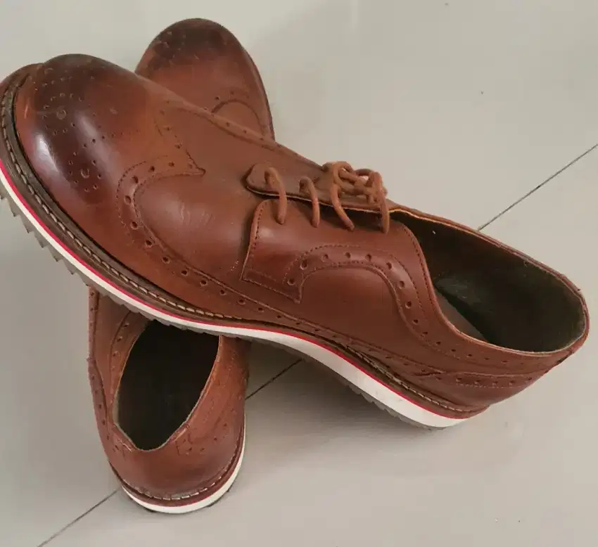 Boots impor kulit