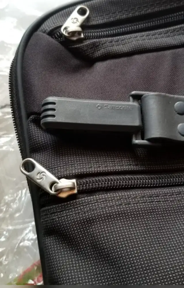 Tas Selempang Samsonite New Ori Black Messenger