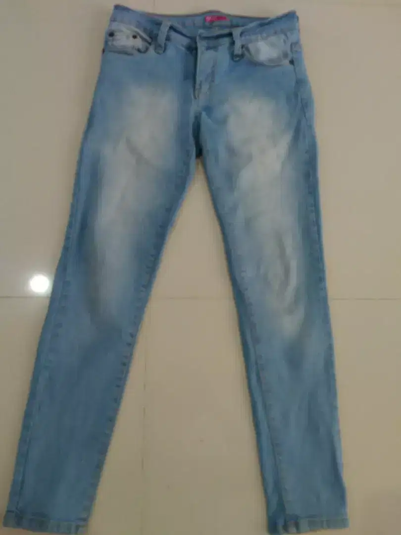 Jeans Wanita Merk Pink Size 30