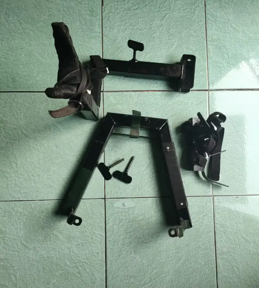 Braket loading sepeda sangat simple pnp di motor new nmax