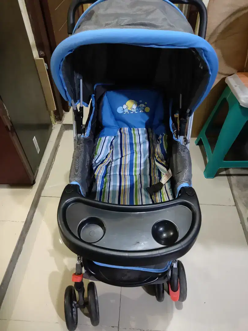 Stroller kereta dorong bayi lipat