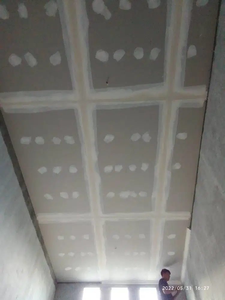 Desain plafon gypsum dan PVC