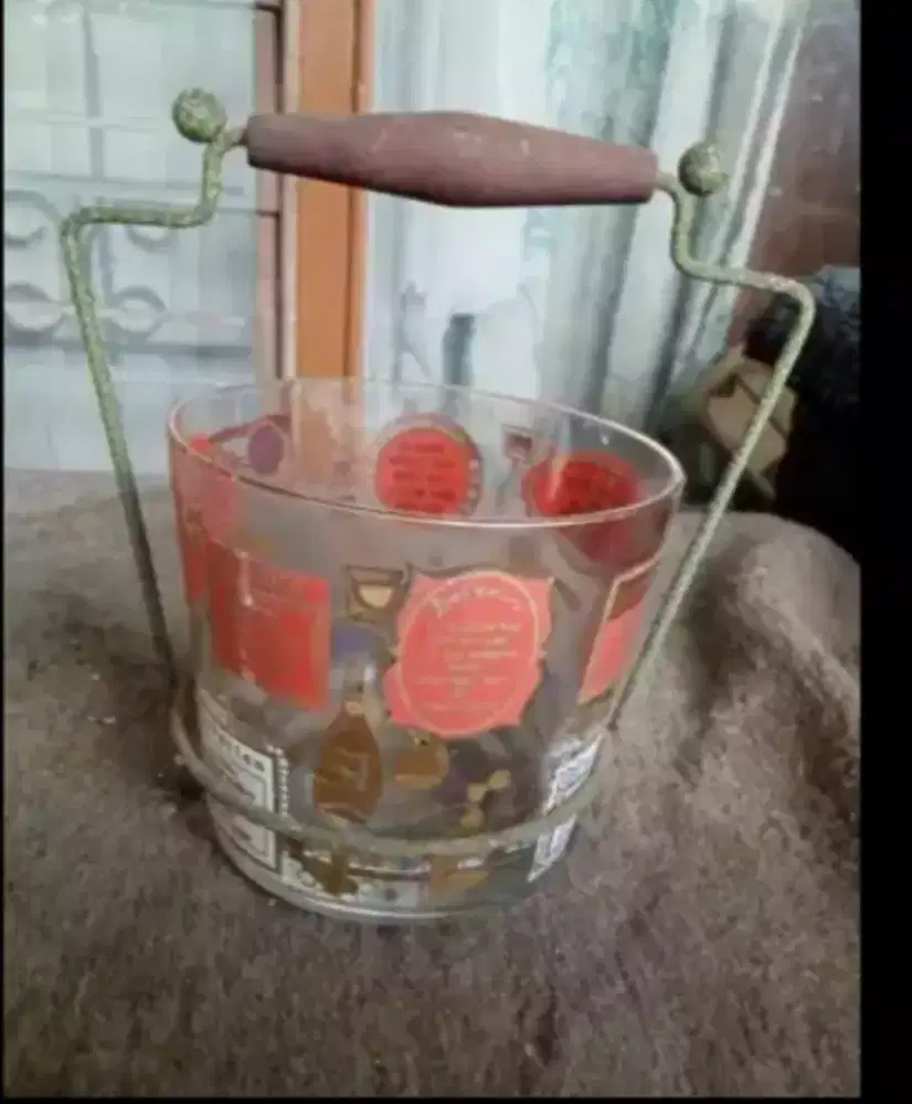 Tempat es Batu buat rendam.minuman saat pesta