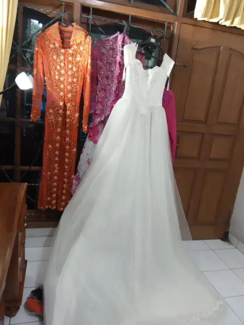 Jual BU baju penganten komplit
