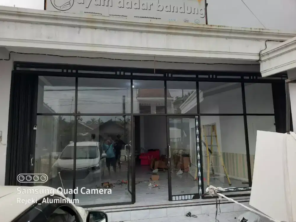 Pintu jendela kaca aluminium kusen