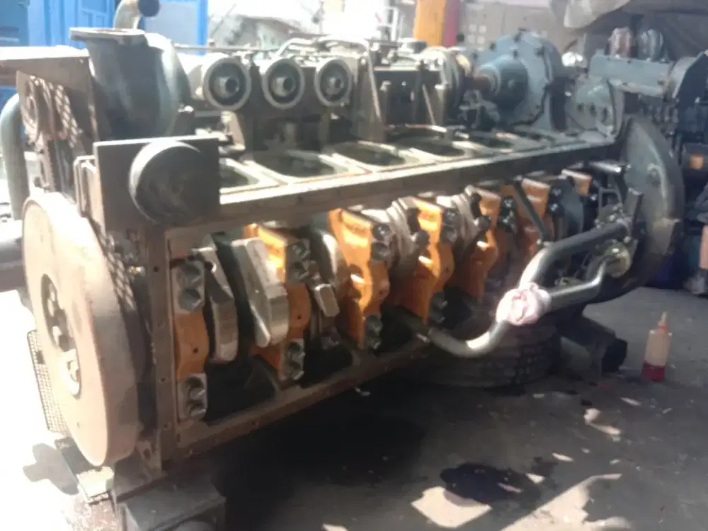 Siap beli Alat berat mati rusak tidak terpakai