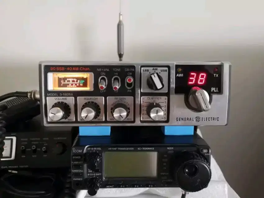 RADIO RIG HT SSB SWR DIBELI CARI