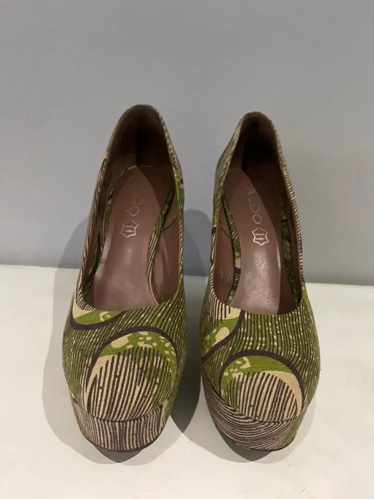 Sepatu Aldo authentic size 38