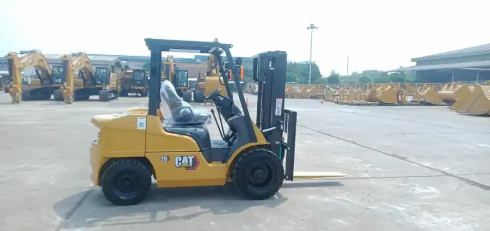 Termurah Forklift 3 ton, 5 ton  Harga Paling Murah (baru & bekas)